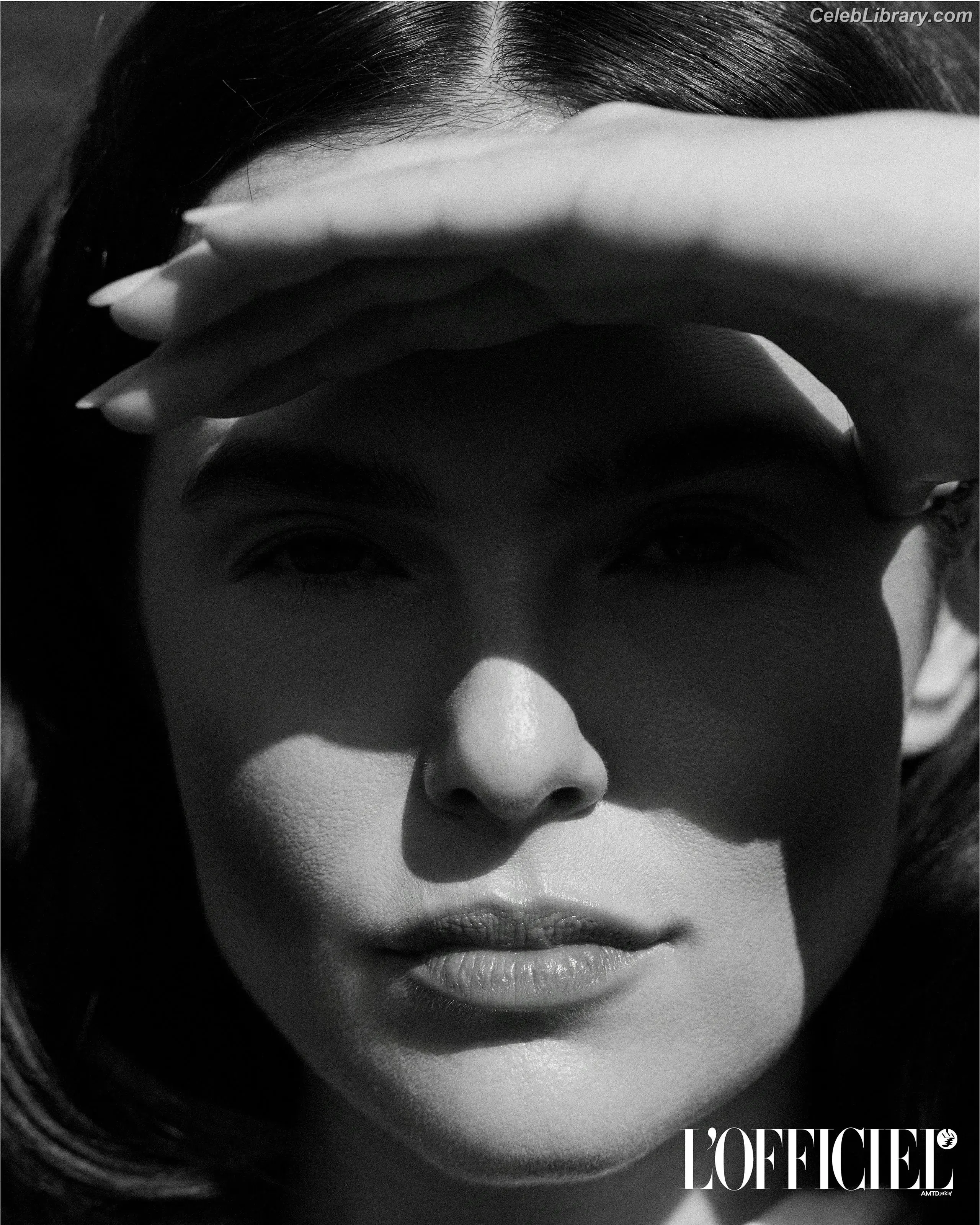 Zoey Deutch photo 8 of 1463