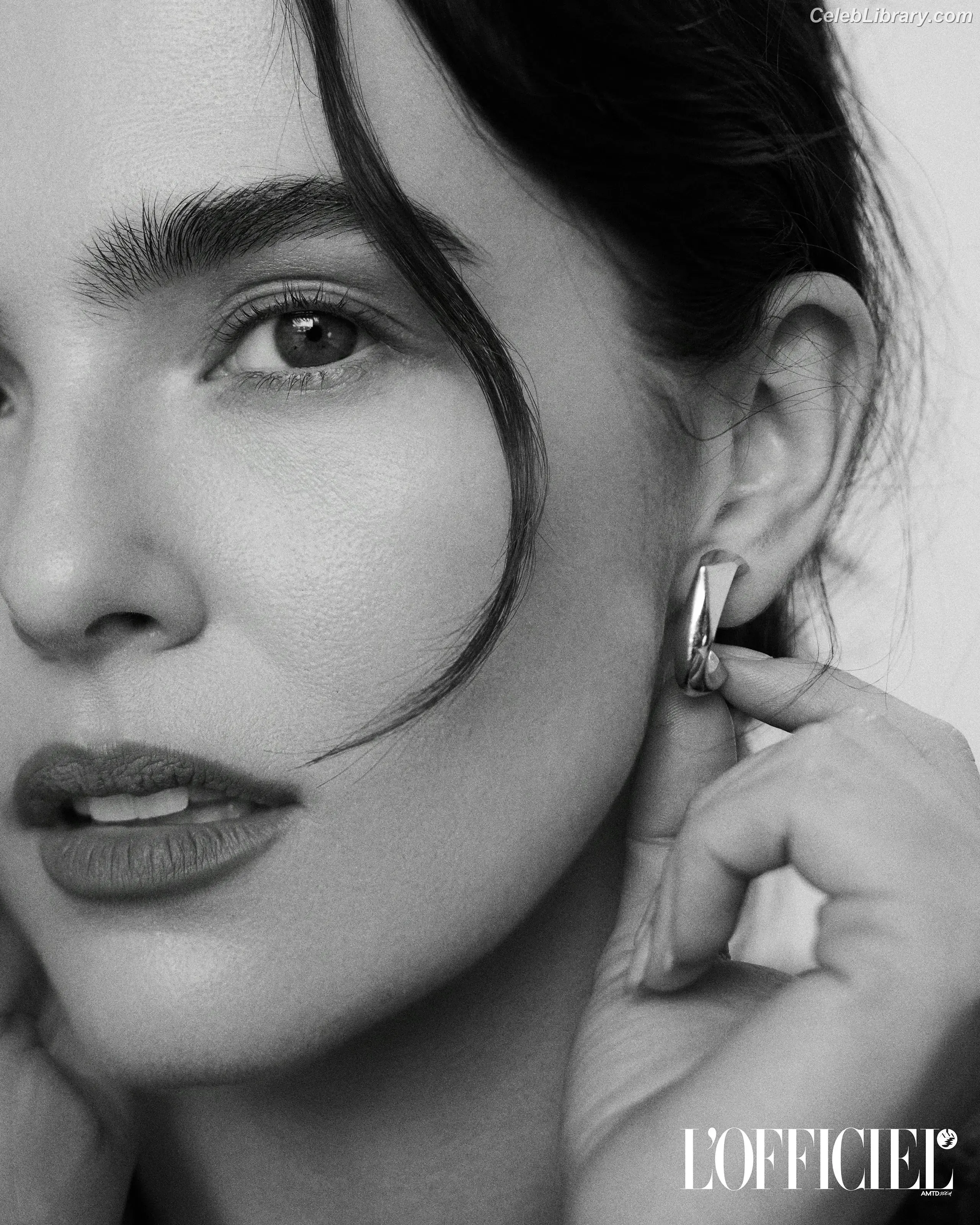 Zoey Deutch photo 16 of 1463