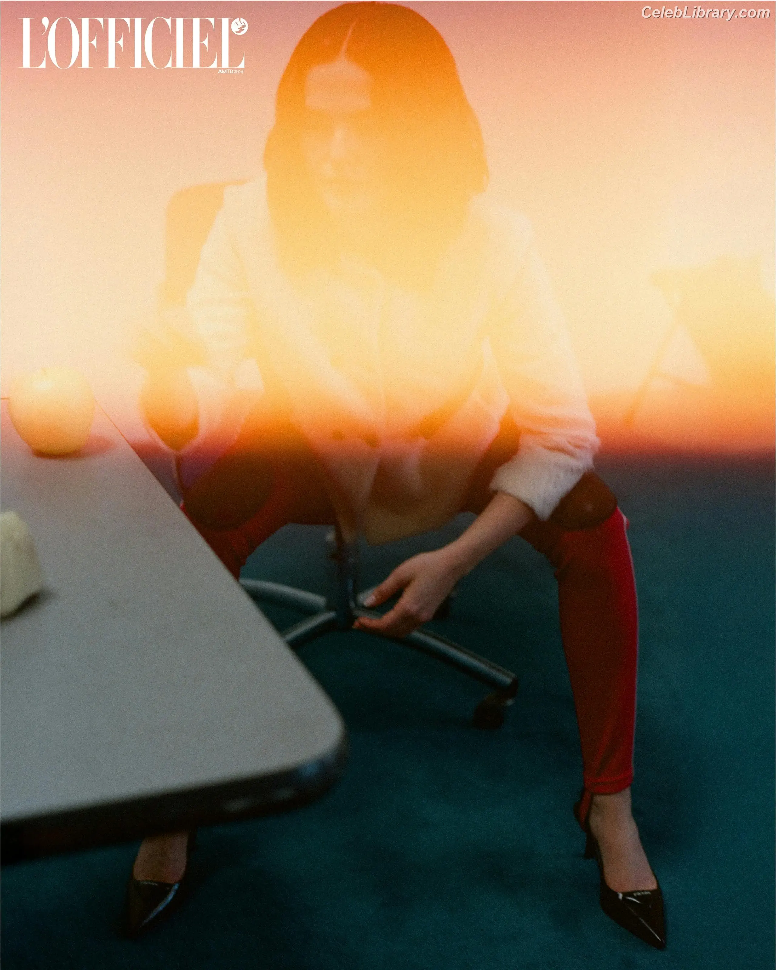 Zoey Deutch photo 17 of 1463