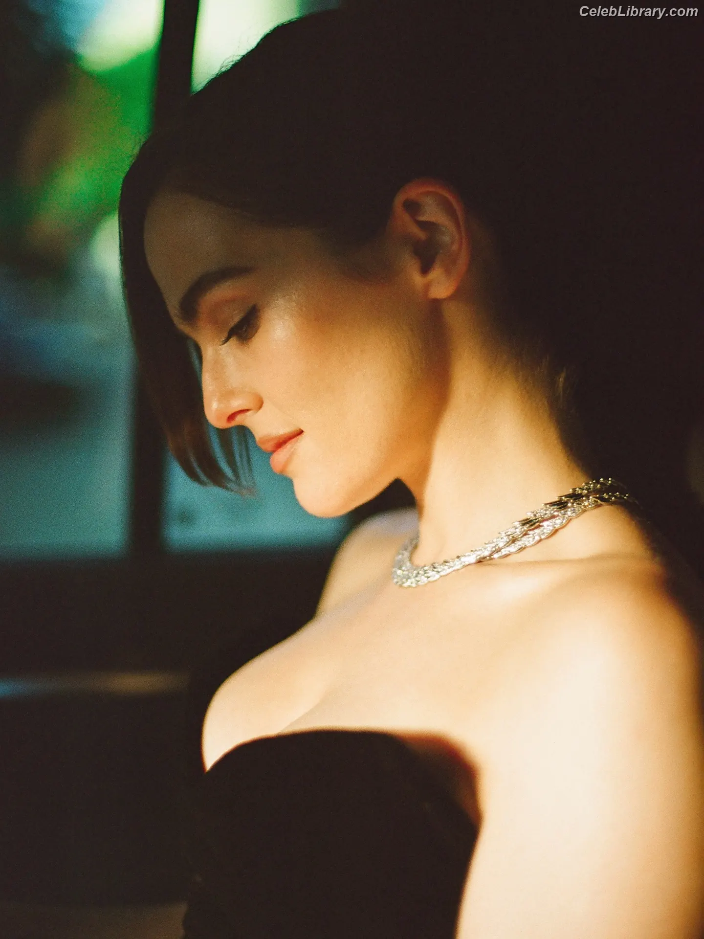 Zoey Deutch photo 23 of 1463