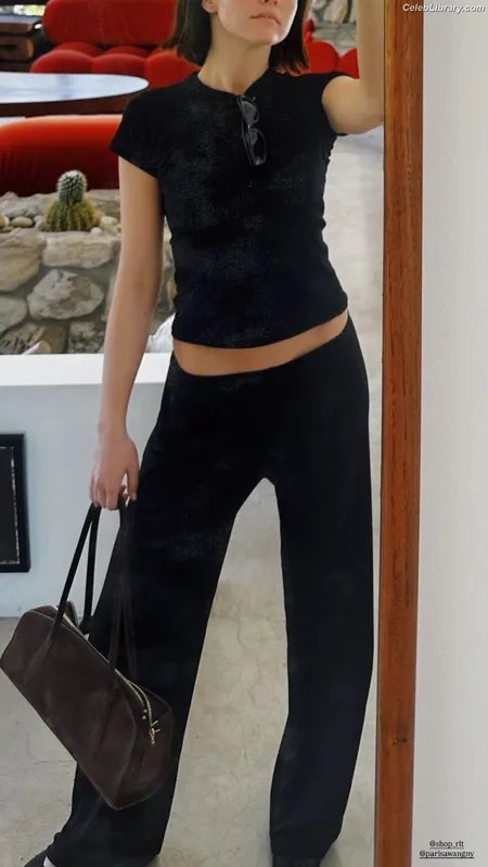 Zoey Deutch photo 23 of 1461