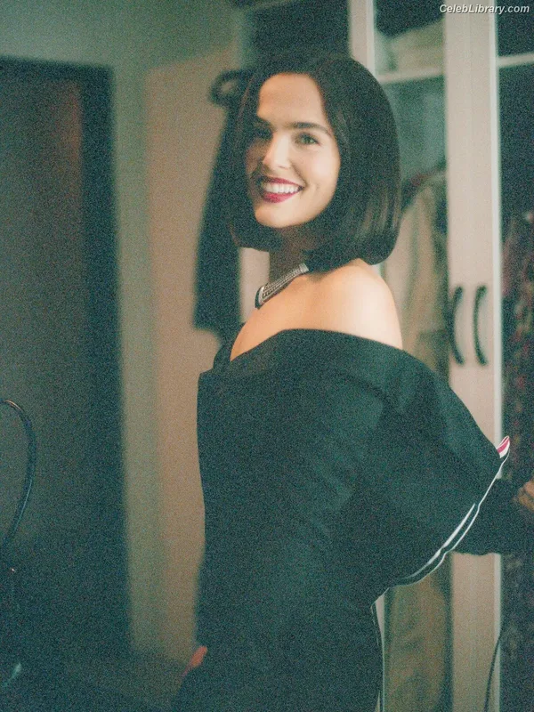 Zoey Deutch photo 5 of 1461