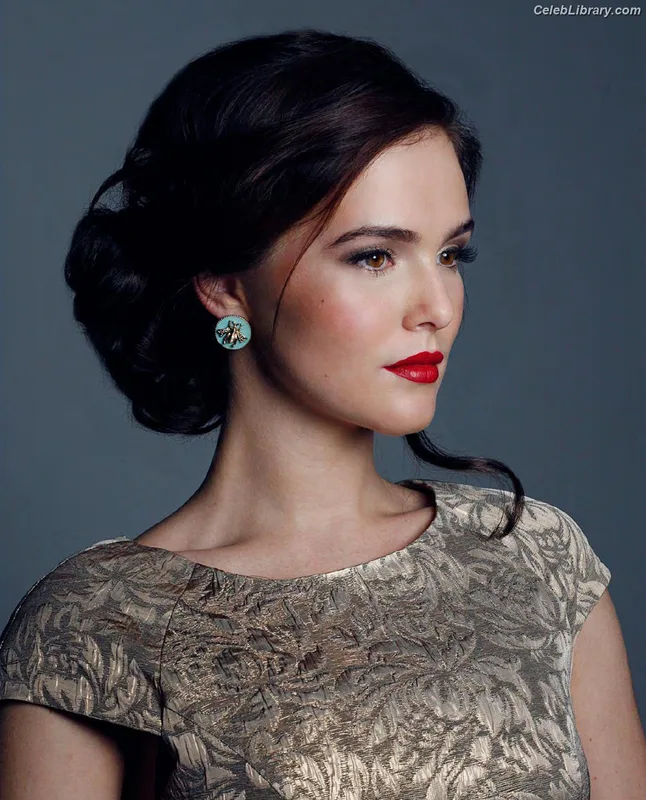 Zoey Deutch photo 2 of 1461