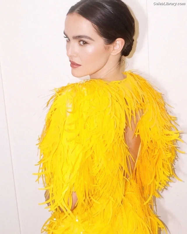 Zoey Deutch photo 20 of 1461
