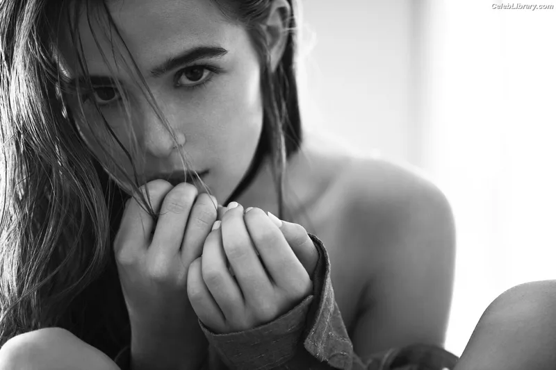 Zoey Deutch photo 5 of 1461