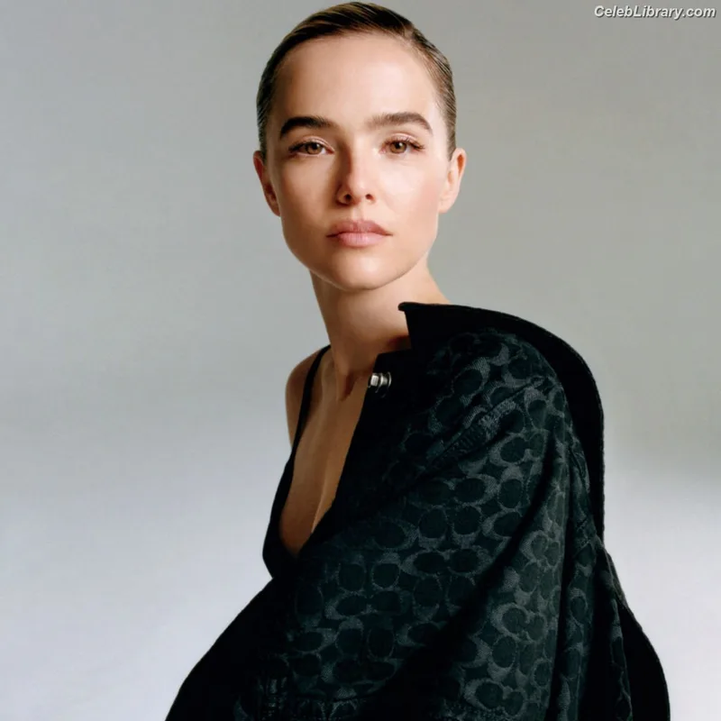 Zoey Deutch photo 6 of 1461
