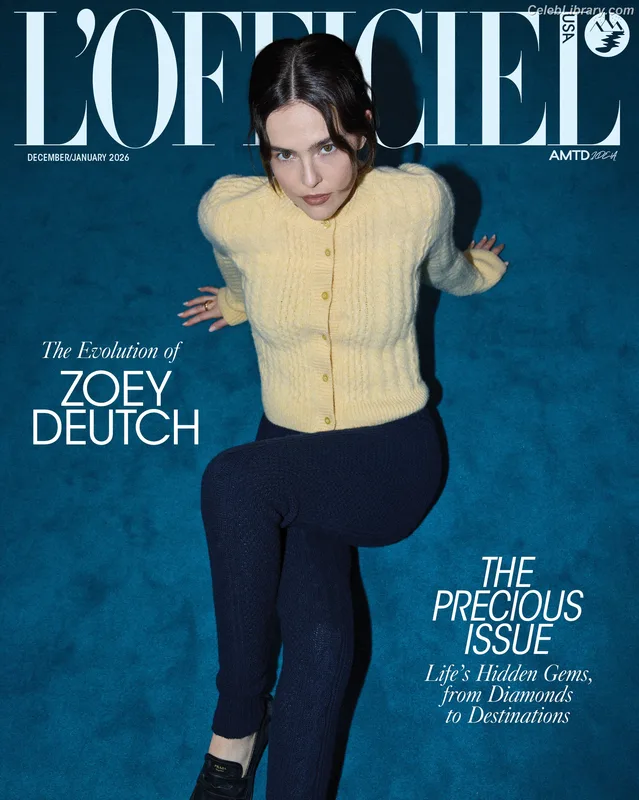 Zoey Deutch photo 4 of 1461
