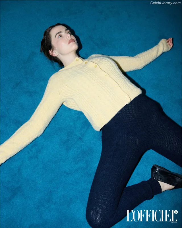 Zoey Deutch photo 5 of 1461