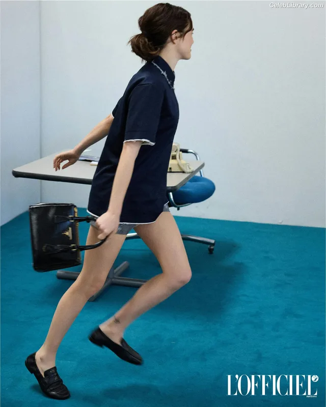 Zoey Deutch photo 10 of 1461