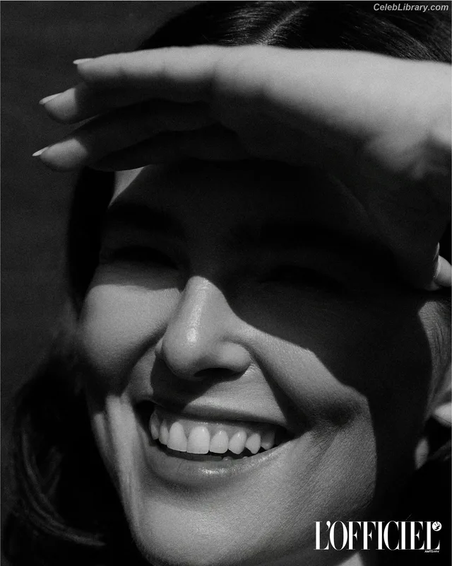 Zoey Deutch photo 13 of 1461