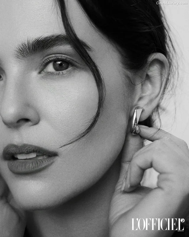 Zoey Deutch photo 14 of 1461