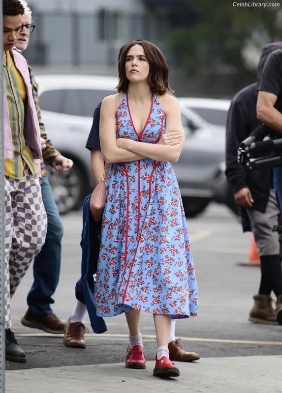 Zoey Deutch photo 10 of 1461
