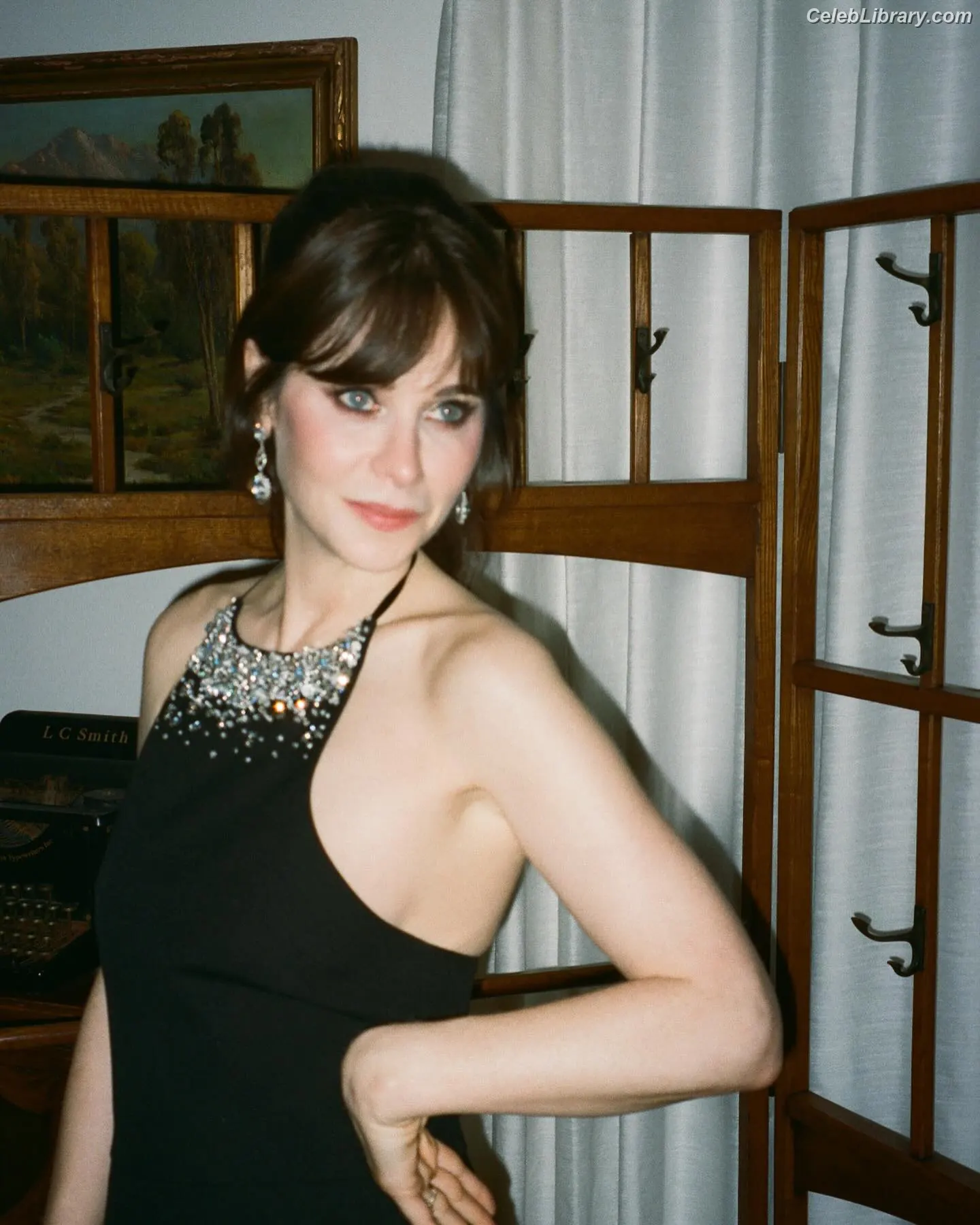Zooey Deschanel photo 2 of 372