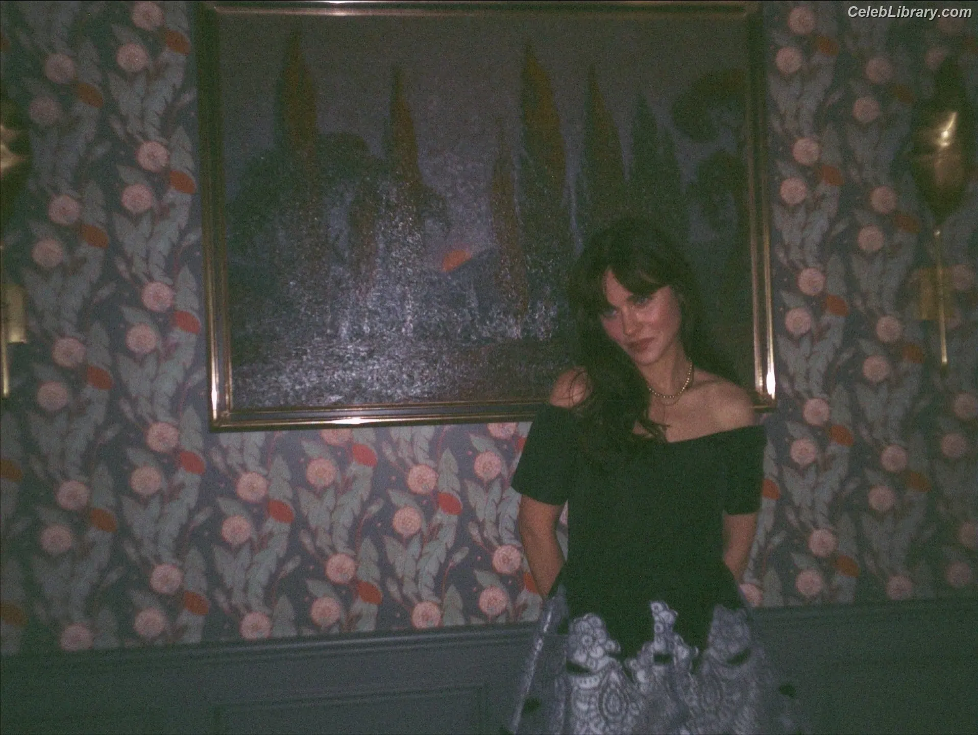 Zooey Deschanel photo 5 of 372
