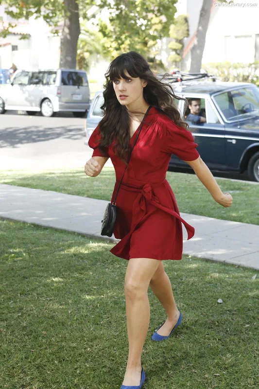Zooey Deschanel photo 18 of 371
