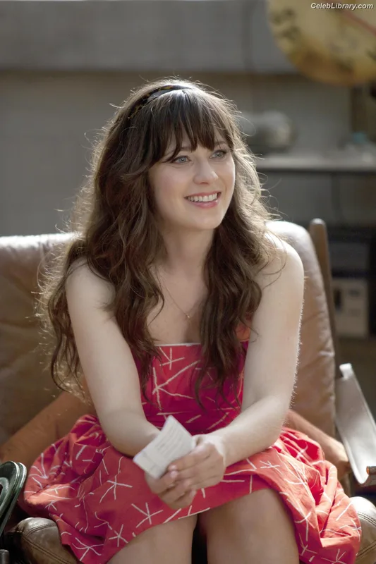 Zooey Deschanel photo 21 of 371