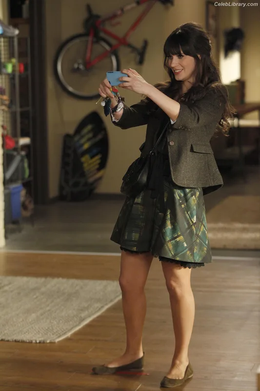 Zooey Deschanel photo 2 of 371