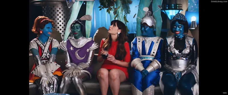 Zooey Deschanel photo 5 of 371