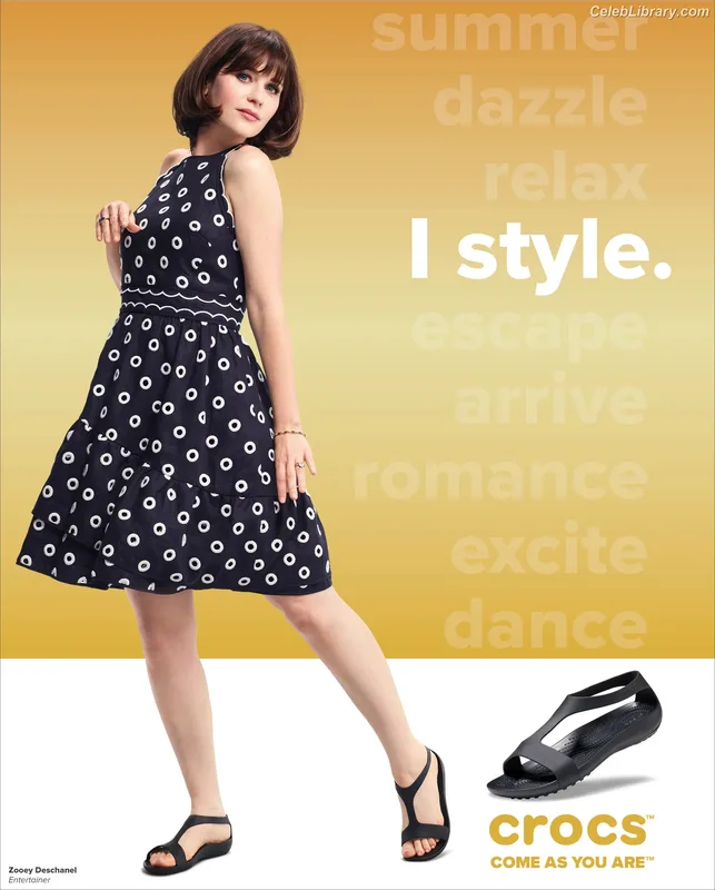 Zooey Deschanel photo 5 of 371